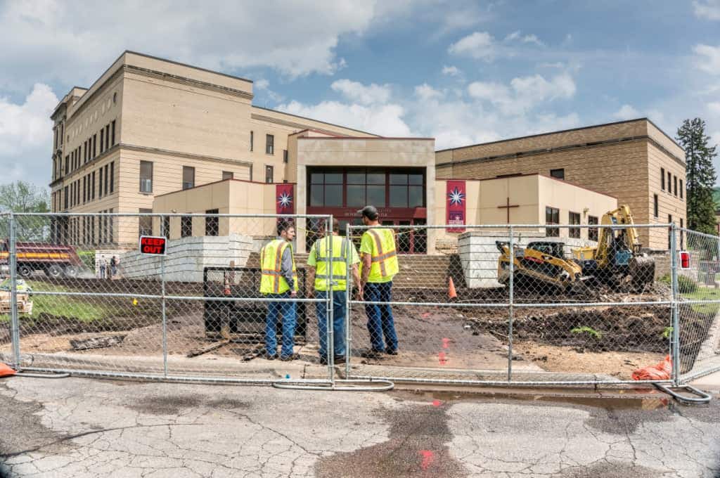 Smu Front Gate_Tonemapped Smu Front Gate_Tonemapped