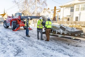 Winona State University – Dinosaur Fossils Move