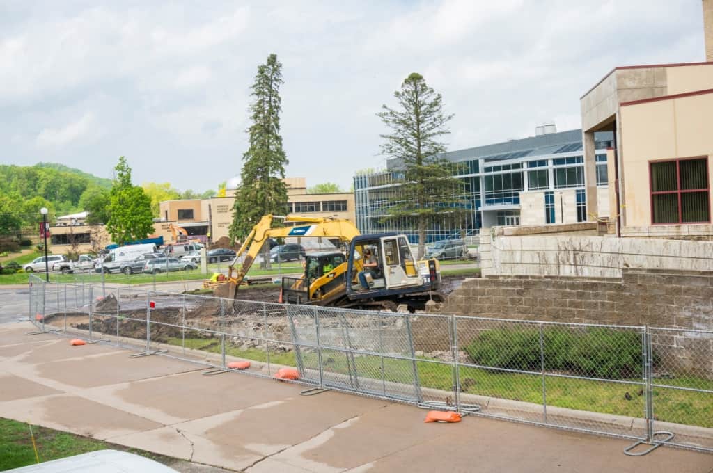 Skid-Hoe-1 Skid-Hoe-1